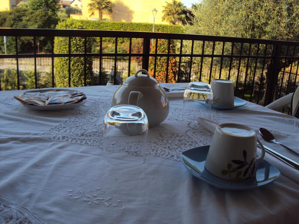 B&B Rosa Del Garda Лацизе Екстериор снимка