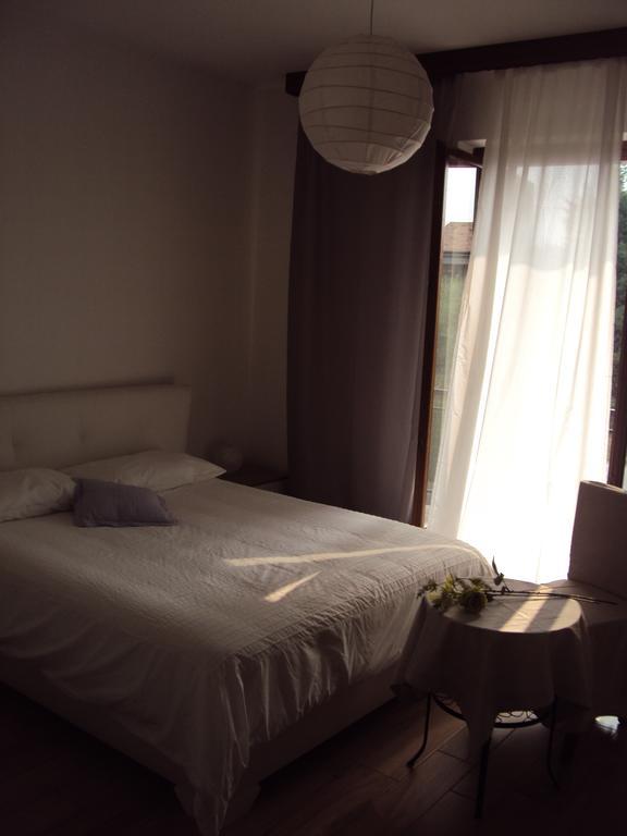 B&B Rosa Del Garda Лацизе Стая снимка